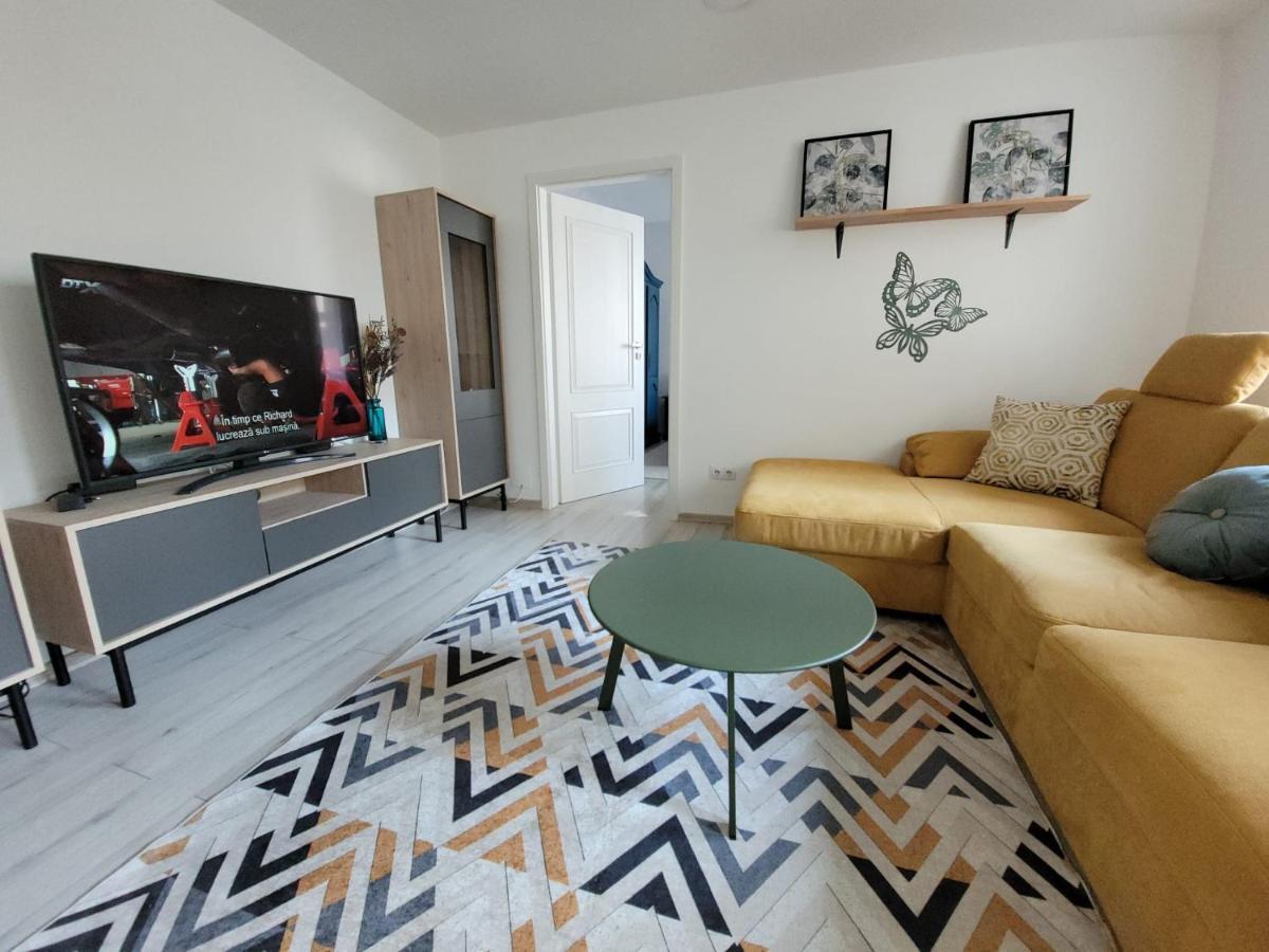 Lovely Apartment Near City Center Cluj-Napoca Eksteriør billede