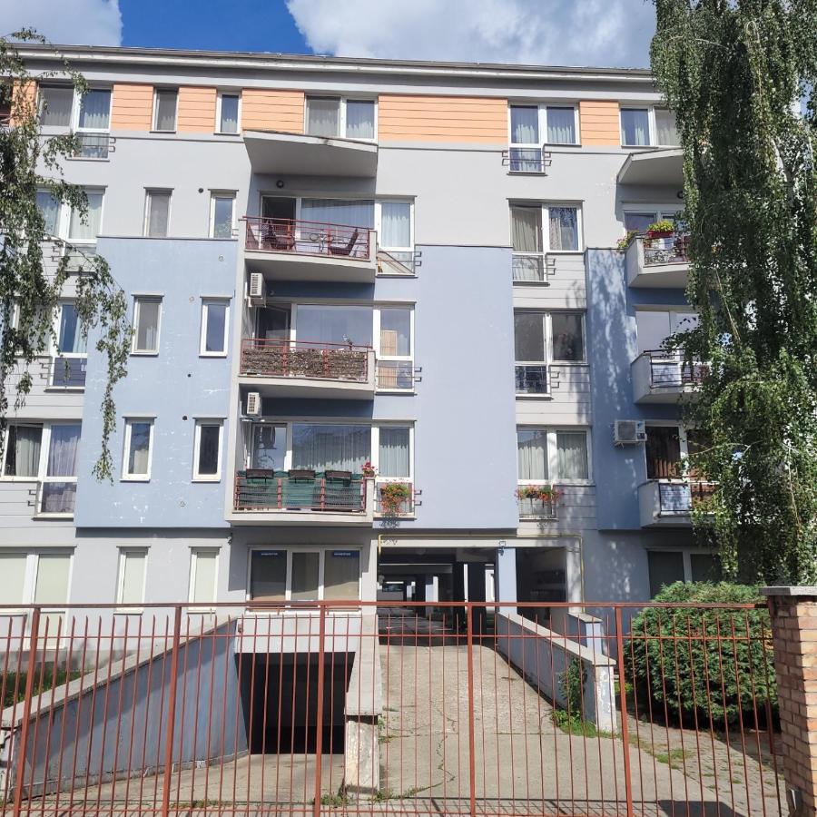 Lovely Apartment Near City Center Cluj-Napoca Eksteriør billede